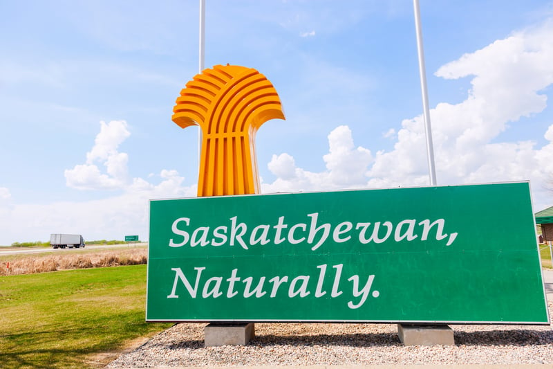 Welcome to Saskatchewan sign